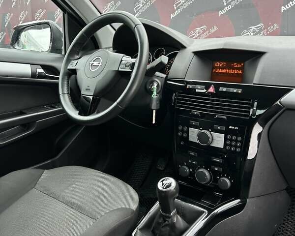 Серый Опель Астра, объемом двигателя 1.8 л и пробегом 204 тыс. км за 6500 $, фото 25 на Automoto.ua