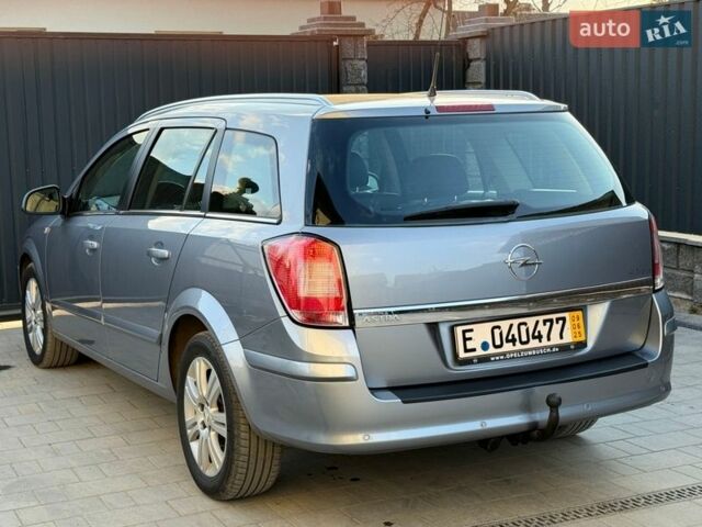 Серый Опель Астра, объемом двигателя 1.6 л и пробегом 245 тыс. км за 6150 $, фото 13 на Automoto.ua