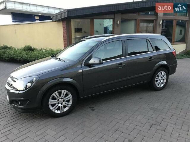 Серый Опель Астра, объемом двигателя 1.91 л и пробегом 350 тыс. км за 6200 $, фото 3 на Automoto.ua