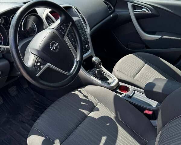 Опель Астра 2010 в Киеве на Automoto.ua Серый Опель Астра, объемом двигателя 1.6 л и пробегом 252 тыс. км за 7150 $, фото 4 на Automoto.ua