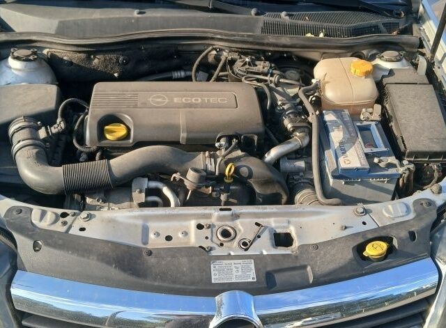 Опель Астра 2010 в Вышгороде на Automoto.ua Серый Опель Астра, объемом двигателя 1.7 л и пробегом 215 тыс. км за 4700 $, фото 6 на Automoto.ua
