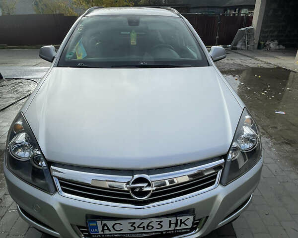 Сірий Опель Астра, об'ємом двигуна 1.7 л та пробігом 228 тис. км за 5700 $, фото 4 на Automoto.ua