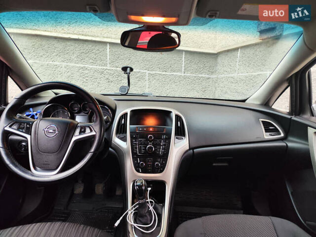 Сірий Опель Астра, об'ємом двигуна 1.69 л та пробігом 250 тис. км за 6500 $, фото 4 на Automoto.ua