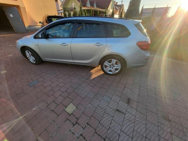 Серый Опель Астра, объемом двигателя 0 л и пробегом 220 тыс. км за 6500 $, фото 2 на Automoto.ua