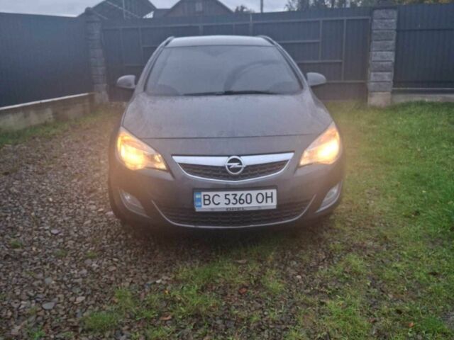 Серый Опель Астра, объемом двигателя 1.7 л и пробегом 317 тыс. км за 5900 $, фото 1 на Automoto.ua