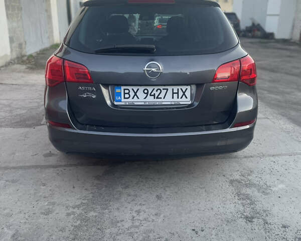 Серый Опель Астра, объемом двигателя 1.25 л и пробегом 229 тыс. км за 6500 $, фото 4 на Automoto.ua