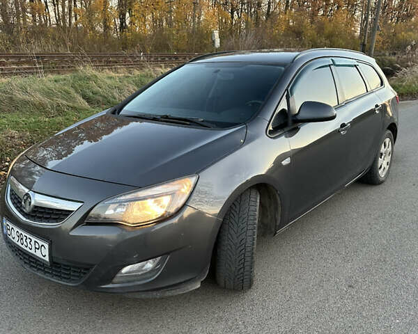 Сірий Опель Астра, об'ємом двигуна 1.25 л та пробігом 261 тис. км за 4100 $, фото 3 на Automoto.ua
