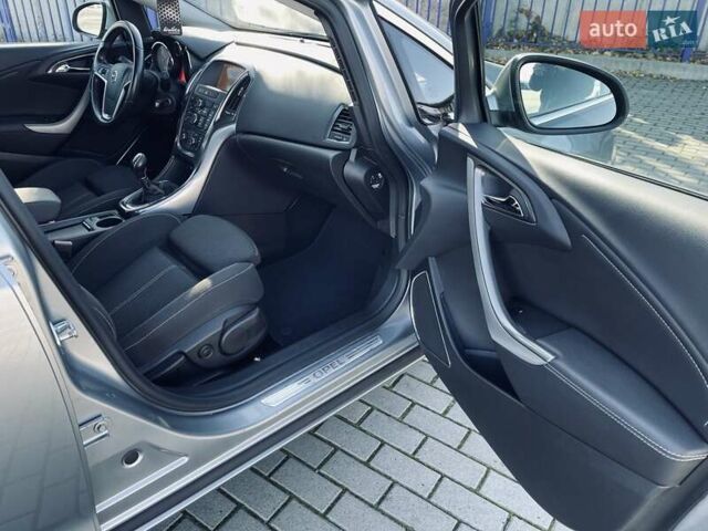 Серый Опель Астра, объемом двигателя 1.7 л и пробегом 259 тыс. км за 7700 $, фото 35 на Automoto.ua