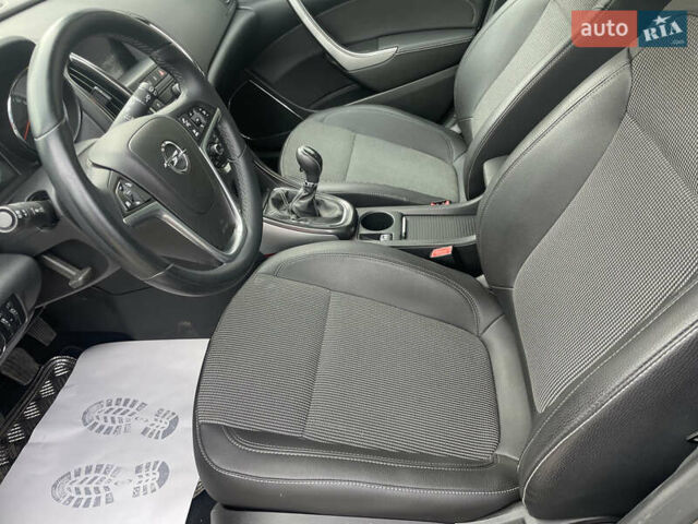 Сірий Опель Астра, об'ємом двигуна 1.7 л та пробігом 204 тис. км за 8700 $, фото 6 на Automoto.ua