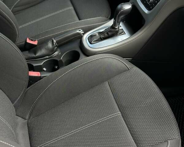 Сірий Опель Астра, об'ємом двигуна 1.96 л та пробігом 280 тис. км за 7950 $, фото 29 на Automoto.ua