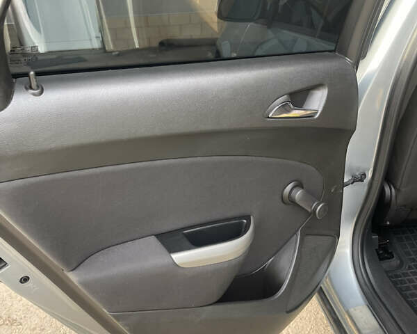 Серый Опель Астра, объемом двигателя 2.2 л и пробегом 300 тыс. км за 7300 $, фото 5 на Automoto.ua