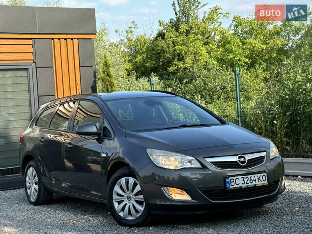 Серый Опель Астра, объемом двигателя 1.69 л и пробегом 230 тыс. км за 6690 $, фото 16 на Automoto.ua