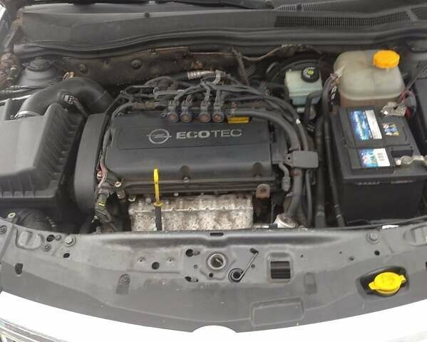 Серый Опель Астра, объемом двигателя 1.6 л и пробегом 192 тыс. км за 5800 $, фото 5 на Automoto.ua