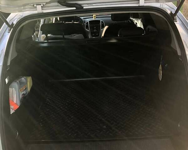 Серый Опель Астра, объемом двигателя 1.7 л и пробегом 253 тыс. км за 6900 $, фото 7 на Automoto.ua