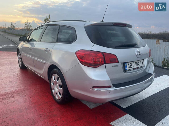 Серый Опель Астра, объемом двигателя 1.3 л и пробегом 255 тыс. км за 5700 $, фото 5 на Automoto.ua