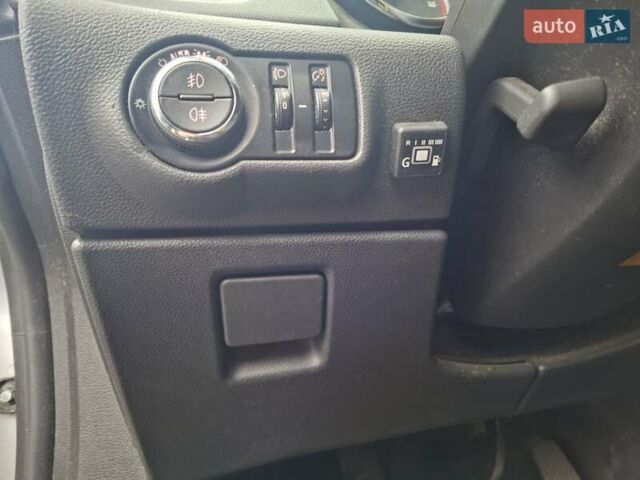 Сірий Опель Астра, об'ємом двигуна 1.4 л та пробігом 300 тис. км за 6400 $, фото 23 на Automoto.ua