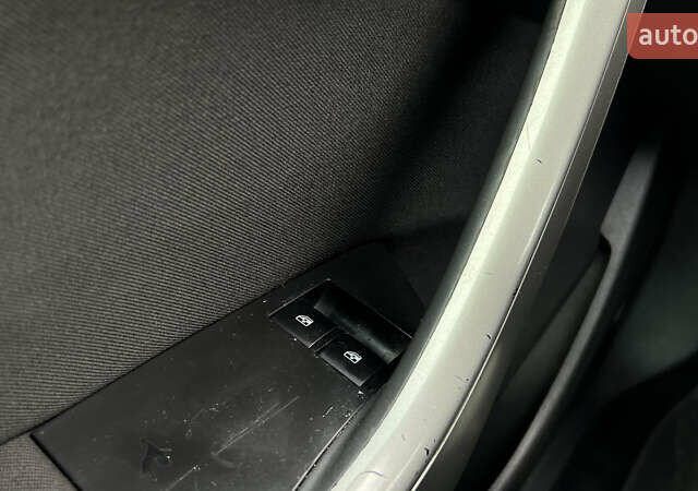 Серый Опель Астра, объемом двигателя 1.7 л и пробегом 319 тыс. км за 6400 $, фото 21 на Automoto.ua