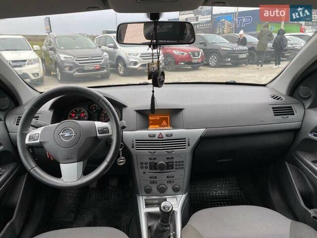 Серый Опель Астра, объемом двигателя 1.6 л и пробегом 192 тыс. км за 6290 $, фото 20 на Automoto.ua