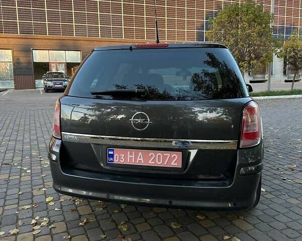 Опель Астра 2011 в Луцке на Automoto.ua Серый Опель Астра, объемом двигателя 1.6 л и пробегом 172 тыс. км за 5900 $, фото 53 на Automoto.ua