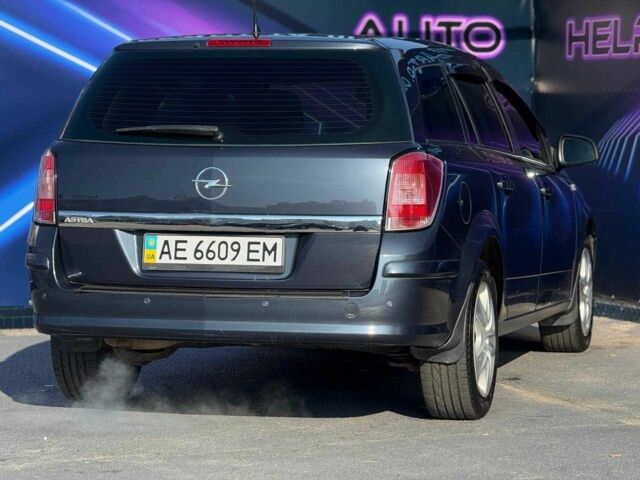 Серый Опель Астра, объемом двигателя 1.6 л и пробегом 147 тыс. км за 6799 $, фото 6 на Automoto.ua