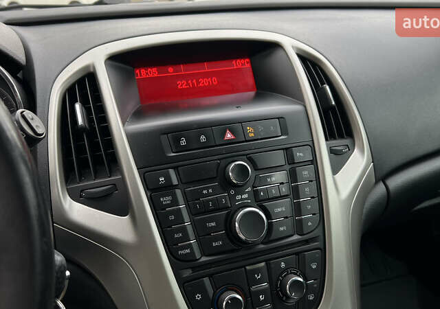 Серый Опель Астра, объемом двигателя 1.7 л и пробегом 319 тыс. км за 6400 $, фото 13 на Automoto.ua