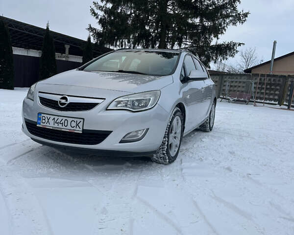 Сірий Опель Астра, об'ємом двигуна 1.7 л та пробігом 248 тис. км за 6700 $, фото 5 на Automoto.ua