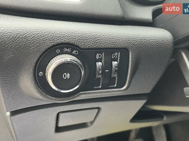 Серый Опель Астра, объемом двигателя 1.25 л и пробегом 238 тыс. км за 5499 $, фото 11 на Automoto.ua