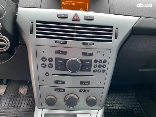 Сірий Опель Астра, об'ємом двигуна 1.6 л та пробігом 192 тис. км за 6290 $, фото 16 на Automoto.ua