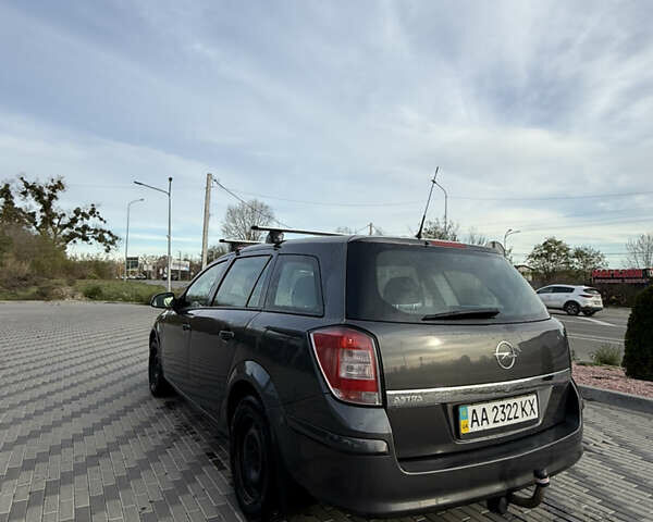 Серый Опель Астра, объемом двигателя 1.6 л и пробегом 250 тыс. км за 6500 $, фото 4 на Automoto.ua