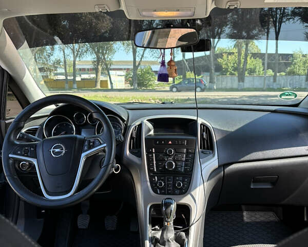 Серый Опель Астра, объемом двигателя 1.69 л и пробегом 208 тыс. км за 7500 $, фото 18 на Automoto.ua