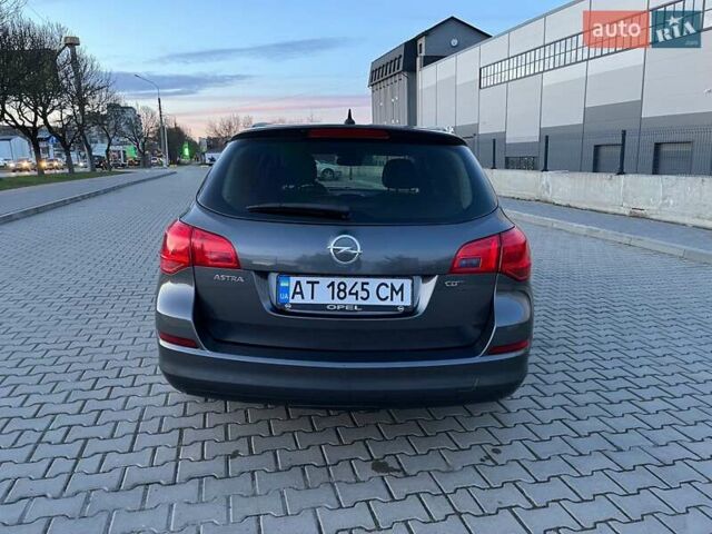Сірий Опель Астра, об'ємом двигуна 1.7 л та пробігом 244 тис. км за 7000 $, фото 3 на Automoto.ua