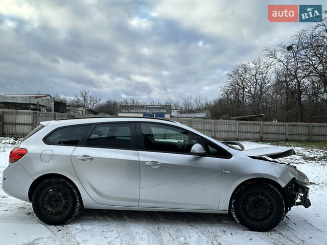 Серый Опель Астра, объемом двигателя 1.69 л и пробегом 249 тыс. км за 3350 $, фото 3 на Automoto.ua