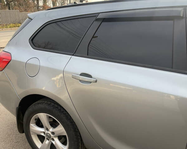 Серый Опель Астра, объемом двигателя 2.2 л и пробегом 300 тыс. км за 7300 $, фото 12 на Automoto.ua