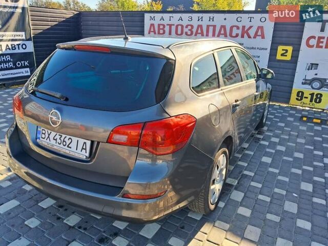 Серый Опель Астра, объемом двигателя 1.6 л и пробегом 176 тыс. км за 7200 $, фото 18 на Automoto.ua