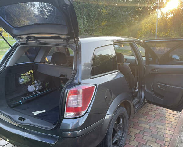 Серый Опель Астра, объемом двигателя 1.6 л и пробегом 164 тыс. км за 6500 $, фото 10 на Automoto.ua