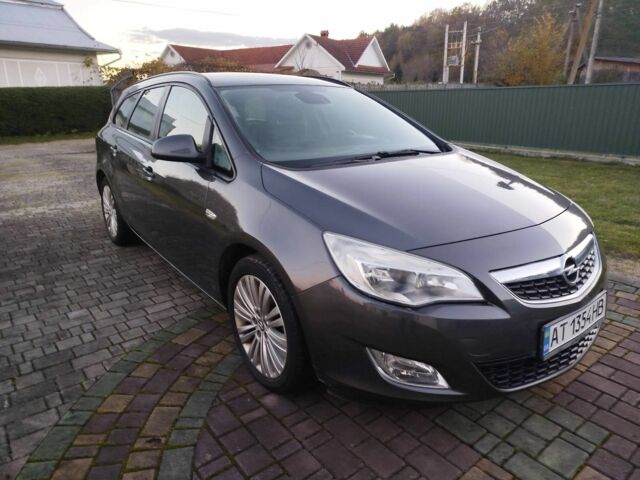 Опель Астра 2011 в Коломые на Automoto.ua Серый Опель Астра, объемом двигателя 1.2 л и пробегом 240 тыс. км за 5400 $, фото 2 на Automoto.ua