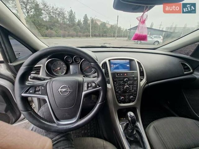 Сірий Опель Астра, об'ємом двигуна 1.4 л та пробігом 300 тис. км за 6400 $, фото 18 на Automoto.ua