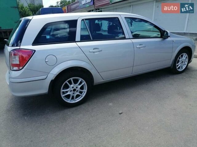 Опель Астра 2011 в Бердичеве на Automoto.ua Серый Опель Астра, объемом двигателя 1.6 л и пробегом 192 тыс. км за 6350 $, фото 5 на Automoto.ua