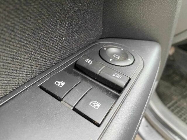 Серый Опель Астра, объемом двигателя 1.6 л и пробегом 192 тыс. км за 6290 $, фото 9 на Automoto.ua