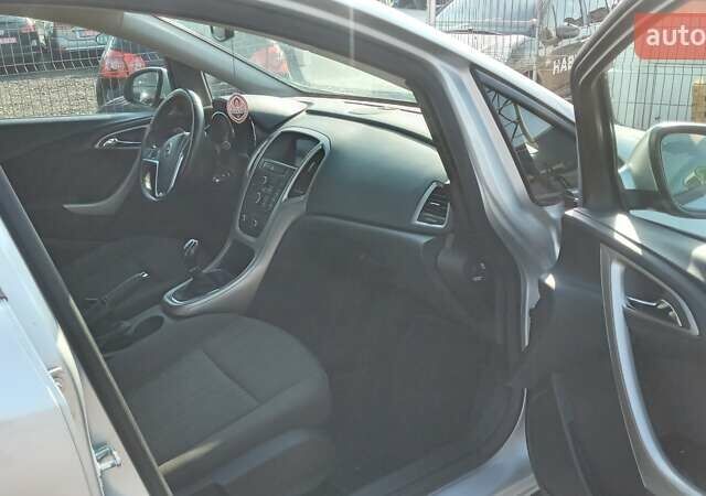 Серый Опель Астра, объемом двигателя 1.69 л и пробегом 187 тыс. км за 6800 $, фото 9 на Automoto.ua