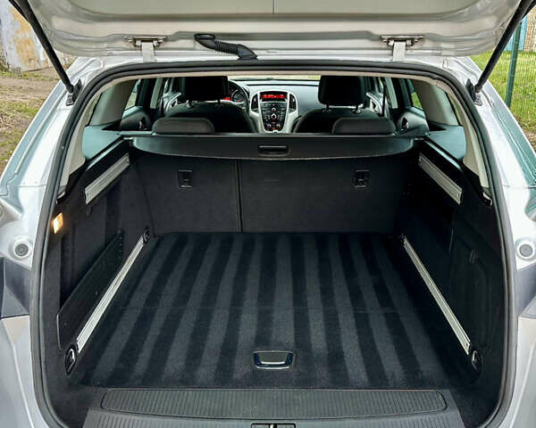 Серый Опель Астра, объемом двигателя 1.6 л и пробегом 148 тыс. км за 7800 $, фото 30 на Automoto.ua