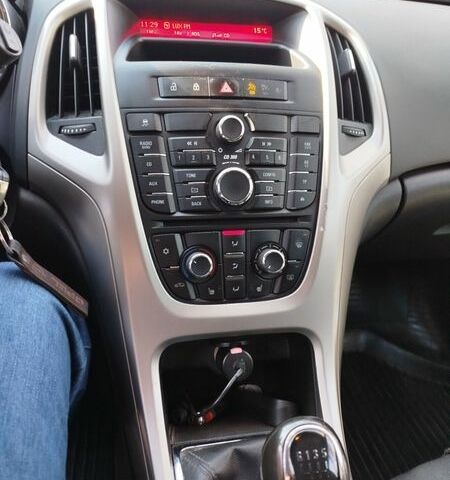 Серый Опель Астра, объемом двигателя 1.69 л и пробегом 252 тыс. км за 7200 $, фото 19 на Automoto.ua