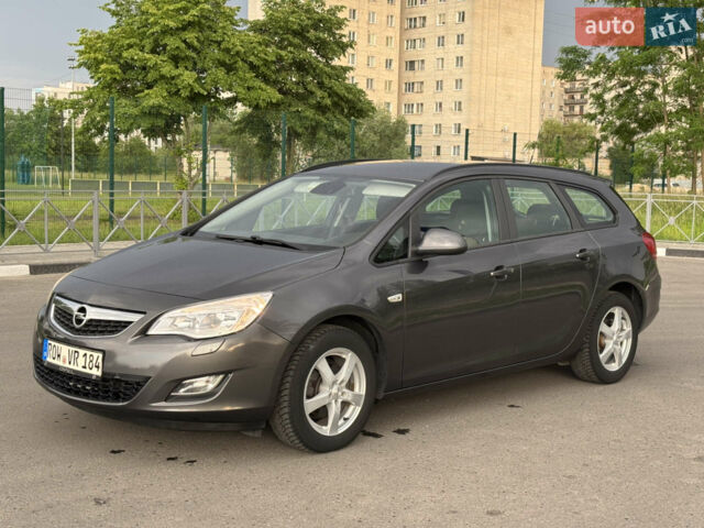 Сірий Опель Астра, об'ємом двигуна 1.6 л та пробігом 225 тис. км за 6899 $, фото 3 на Automoto.ua
