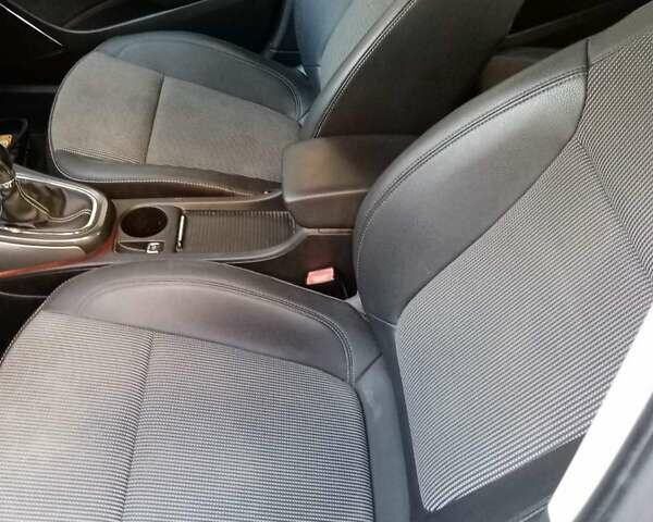 Серый Опель Астра, объемом двигателя 1.7 л и пробегом 177 тыс. км за 7208 $, фото 6 на Automoto.ua