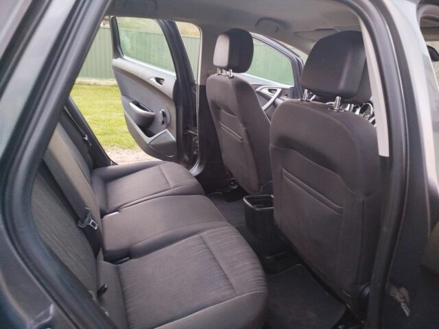 Опель Астра 2011 в Коломые на Automoto.ua Серый Опель Астра, объемом двигателя 1.2 л и пробегом 240 тыс. км за 5400 $, фото 6 на Automoto.ua