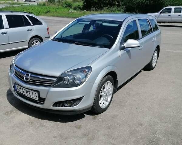 Серый Опель Астра, объемом двигателя 1.6 л и пробегом 192 тыс. км за 6300 $, фото 9 на Automoto.ua
