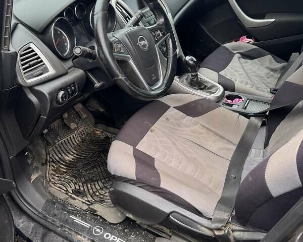 Опель Астра 2011 в Перемышлянах на Automoto.ua Серый Опель Астра, объемом двигателя 1.25 л и пробегом 265 тыс. км за 6900 $, фото 4 на Automoto.ua