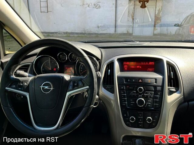 Серый Опель Астра, объемом двигателя 1.2 л и пробегом 282 тыс. км за 6050 $, фото 1 на Automoto.ua