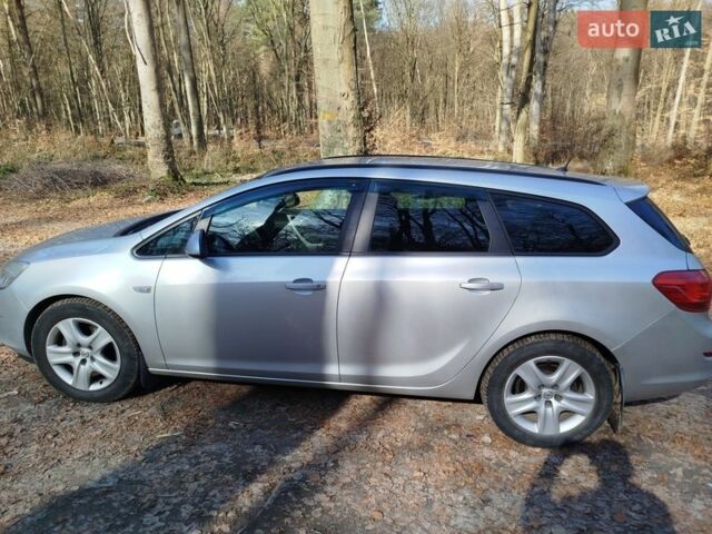 Серый Опель Астра, объемом двигателя 1.69 л и пробегом 252 тыс. км за 7200 $, фото 21 на Automoto.ua