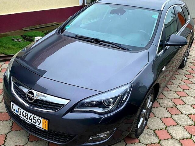 Сірий Опель Астра, об'ємом двигуна 2 л та пробігом 225 тис. км за 8850 $, фото 4 на Automoto.ua